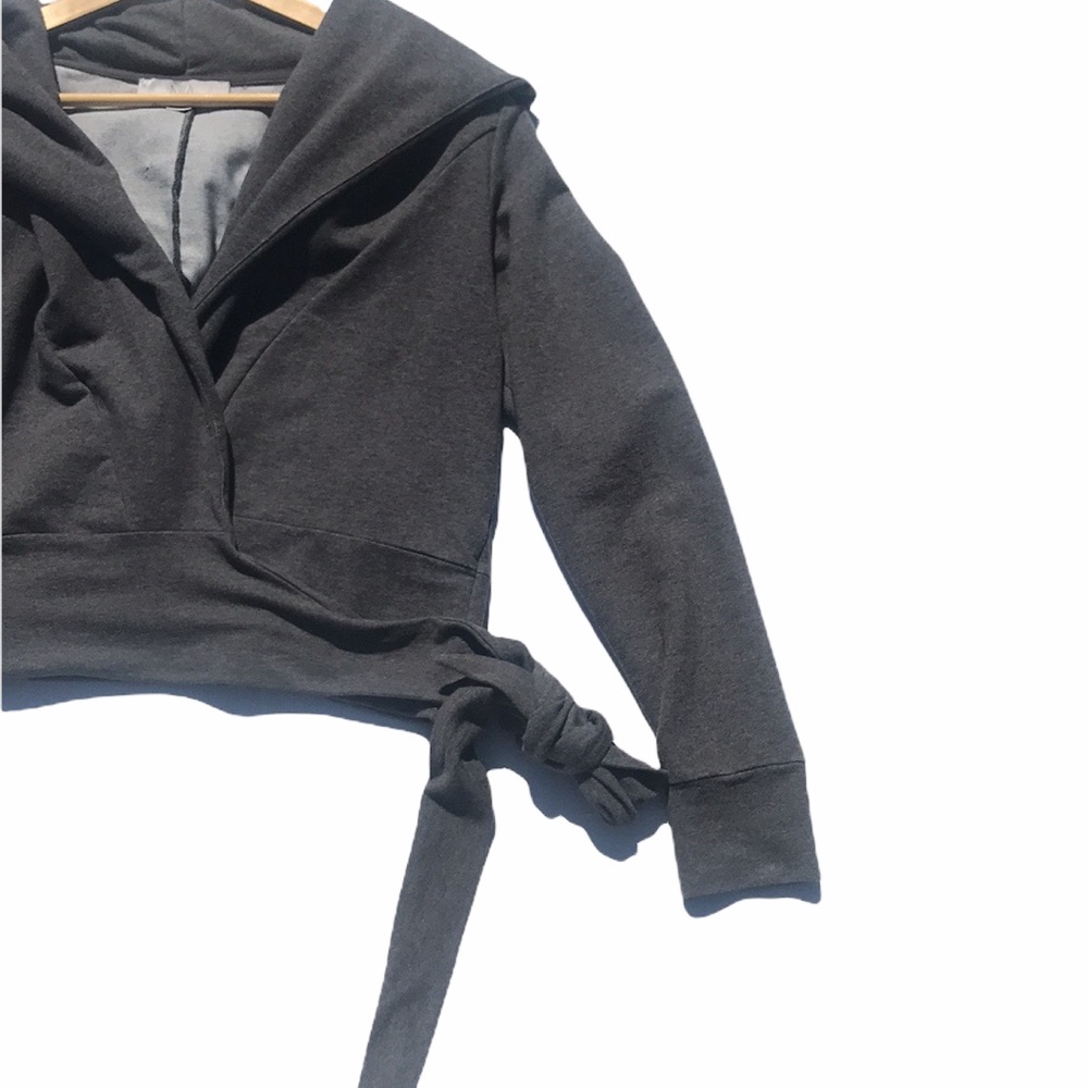 SOLD🛑NIIA WRAP HOODIE SWEATSHIRT SIZE MEDIUM - Picture 8 of 12